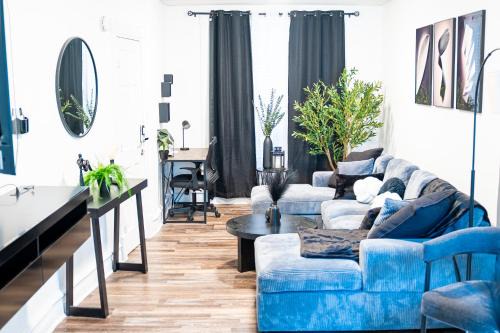 The Cozy Grey Haven Home - 1st floor in Reading