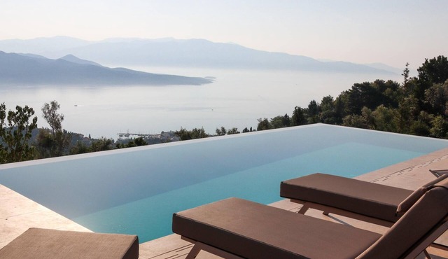 The View - 4 bed 4 bath luxury villa in Lefkada with a sensational view