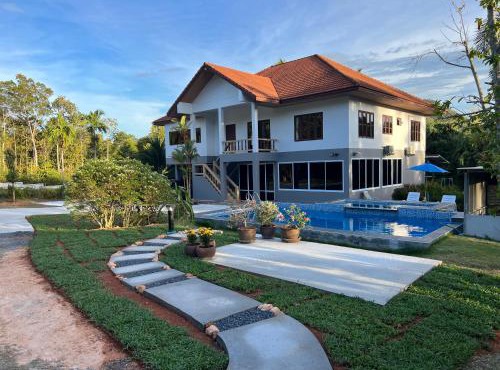 Theorenda house in Ban Taling Ngam