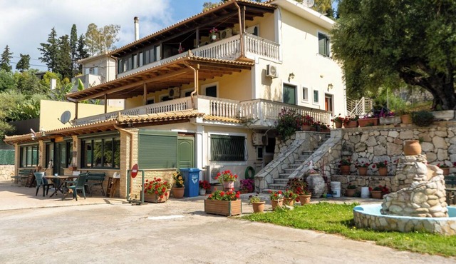 Three Bedroom House- Amaryllis Haus