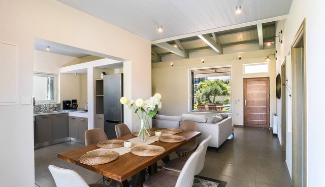 Three Stars Luxury Villas