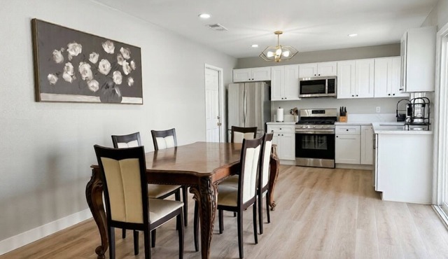 Tranquil 4BD/2BA Home Base in the Center of Ontario, with a large back yard! in Ontario