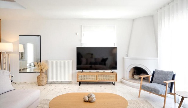 Triplex Villa Gardenia Glyfada sea view