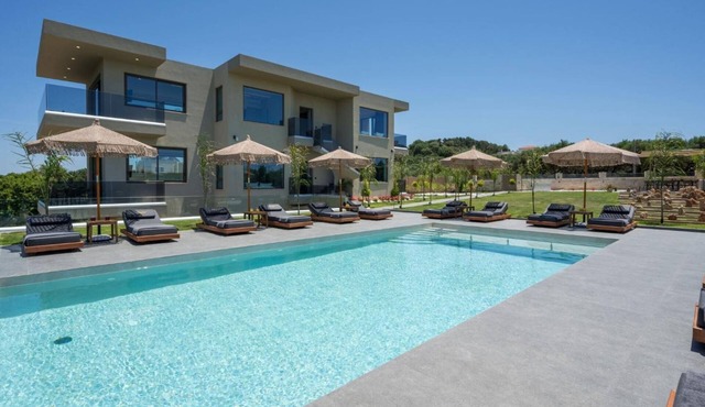 Ultra-Luxury Sea View Estate with Private Pool
