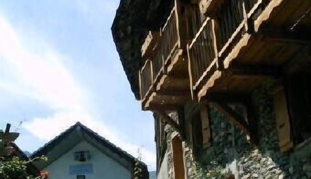 Valmorel: relaxing beautiful barn character with fireplace stone + wood in Les Avanchers-Valmorel