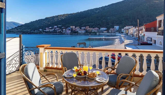 VERANDA MARE-Spacious Apartment Sea View Gem in Agia Efimia. 1' Walk to Beach!