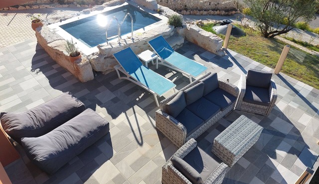 Villa Averto Family sized villa with style, elegance and stunning seaviews!