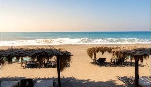 Villa beach Sfinari