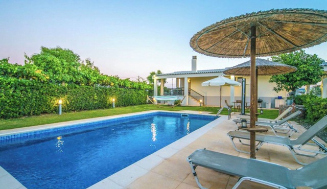 Villa Euphoria, Strand von Gennadi by Interhome