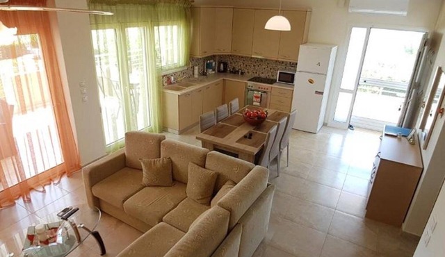 Villa Iris 2 by RentalsPro in Moudania