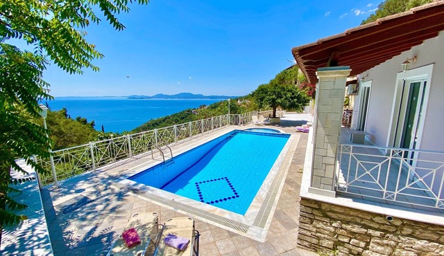 Villa Kaminaki Fantasia with private pool