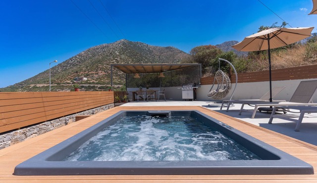 ' Villa La casita Bali Crete, feeling like home,luxury and cozy, enjoyable time"