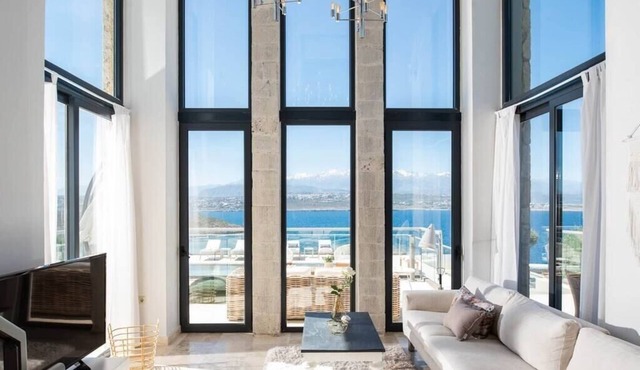 Villa Rey - Follow your luxury senses. Seafront