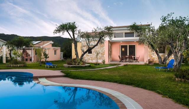 Villa Thalassa mit Schwimmbad und Garten by Interhome