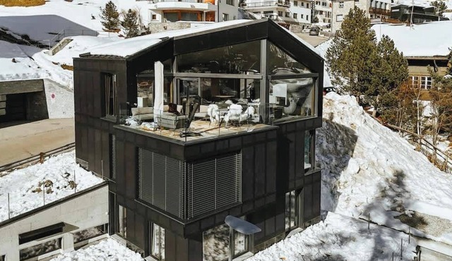 (Villa Volt) 4 Suites Pool Spa Gym in Saint Moritz