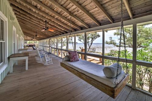 Waterfront Perdido Beach House w/Canoes & Kayaks! in Perdido Beach