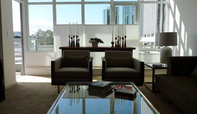 WEST OCEAN TOWERS Long Bch Condo 2Bed/2BA/Sunny/Balcony/Pool/Gym/BEST BUILDING! in Long Beach