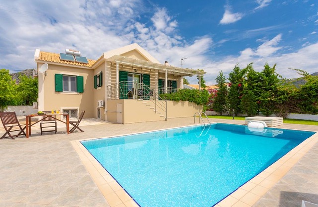 155 m² Villa ∙ 3 bedrooms ∙ 8 guests