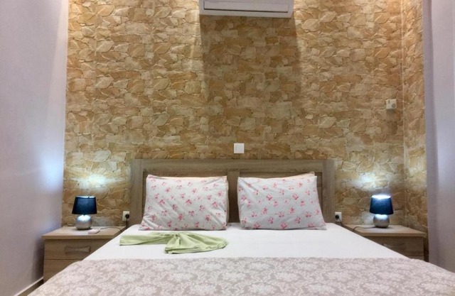 6-Stylish mini-suite for 4 people in central Rhodes!