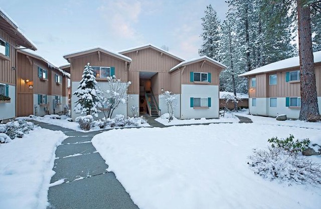 Alpine Village 