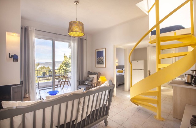 Alterra Vita Apartmetns: Apartment with Attic and sunset view
