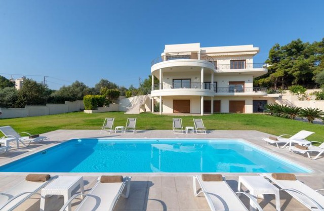 Amaltheia Villa