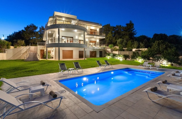 Amaltheia villa with private pool