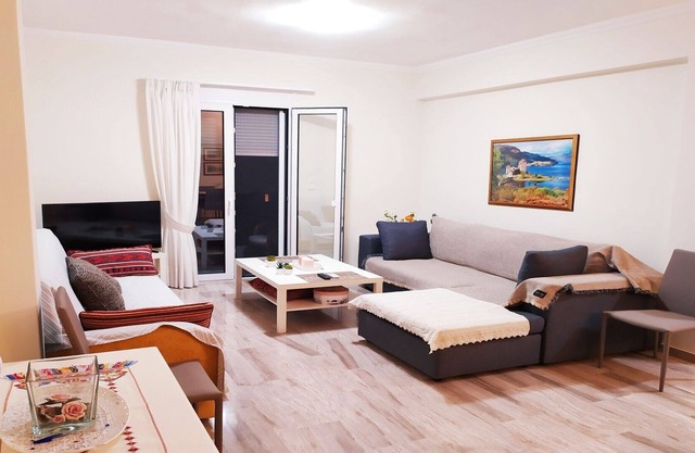 Apartment next to the sea!