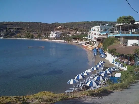 Appartementhaus Renate in Agia Marina, 40m² Appartements mit Balkon und Garten