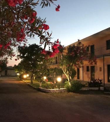 Banos Apartments and swimming pool