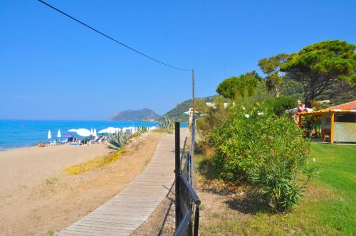 Beachfront holiday House yannis on Agios Gordios beach in Corfu