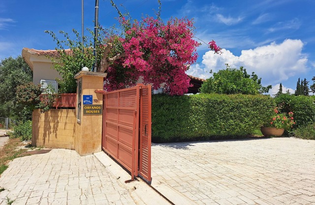 Orfanos Aghia Triada 