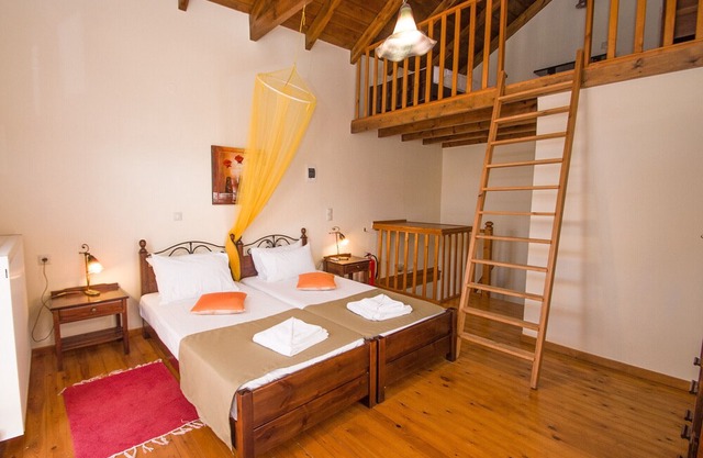 Beautiful villa,Douliana, Near Vamos & Almirida 3
