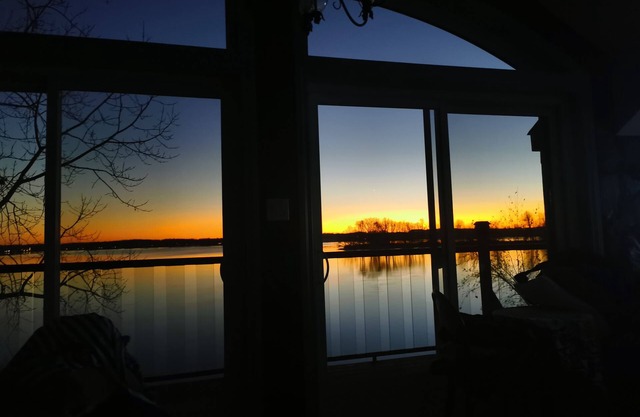 Chalet Chaleureux Sur Bord Leau 