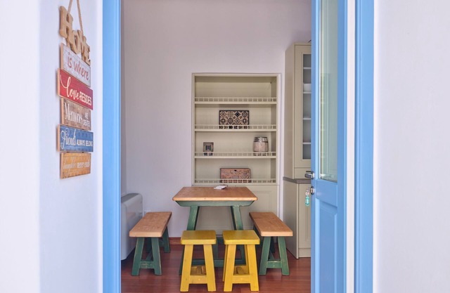 Colorful & Happy Apartment In Paros