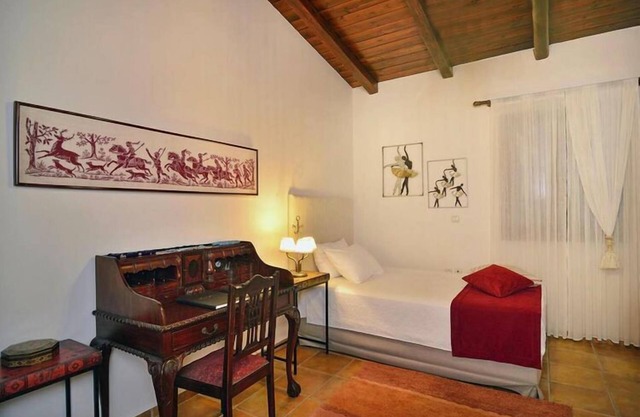 Cottage, Kaliviani