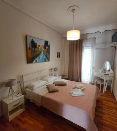 ELEGANT CENTRAL APARTMENT IN VOLOS