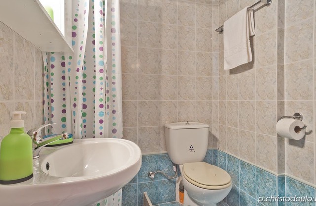 Fronis Studio D - Studio Apartment, Sleeps 2