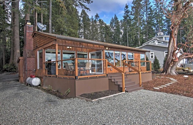 Gorgeous Poulsbo Waterfront Liberty Bay 