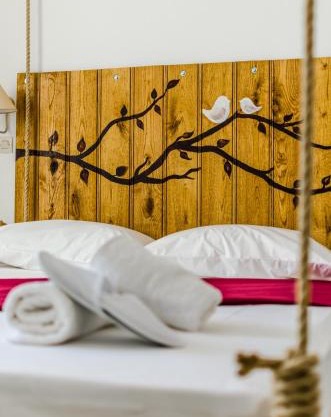 Happiness Apartments