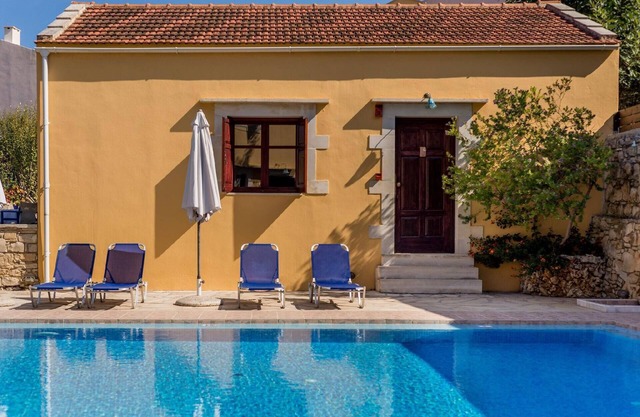Holiday Gavalochori Persons Bedrooms 