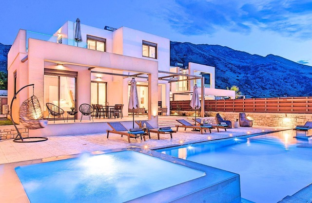 Ferienhaus Kourna Für Personen 