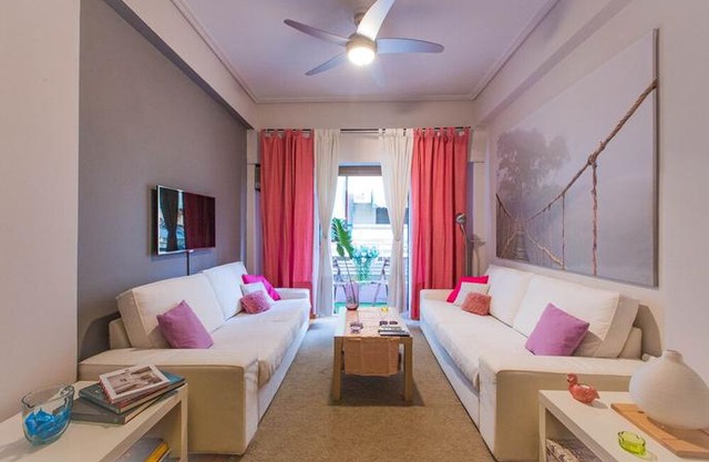 Inspired Townhouse Bright, Chic & Cozy