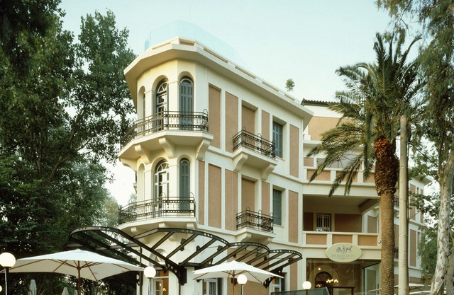 Kefalari Suites