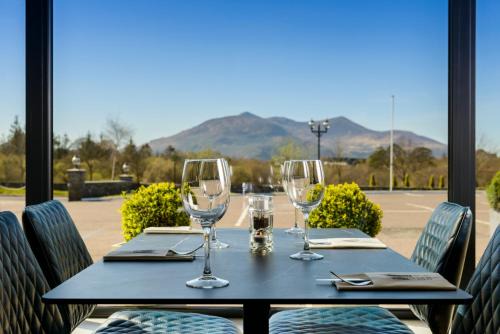 Killarney Oaks Hotel 
