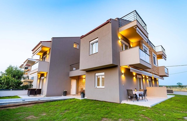 Kiosse Maison 2 by TravelPro Services - Nea F...
