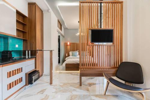 Ksquared, Nilie Hospitality MGMT