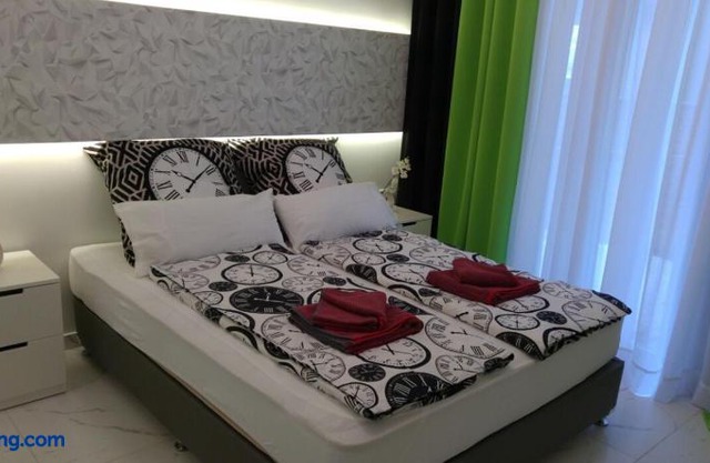 Laura Aristotelous Square Apartment