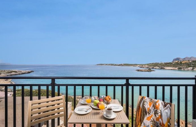 Lena Beach Hotel 