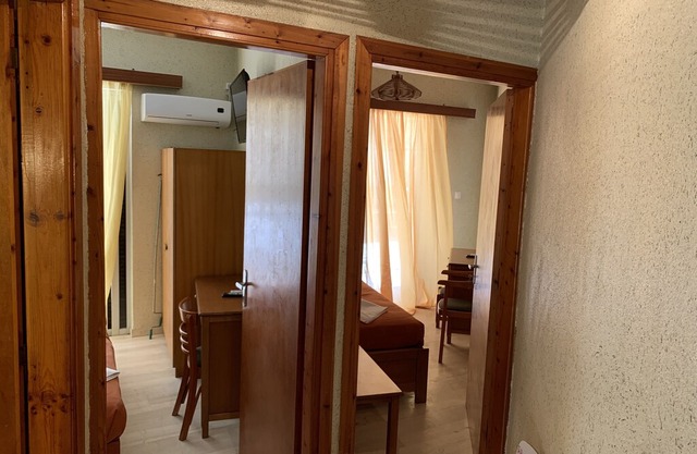 LUCY HOTEL in AGIA MARINA AIGINA